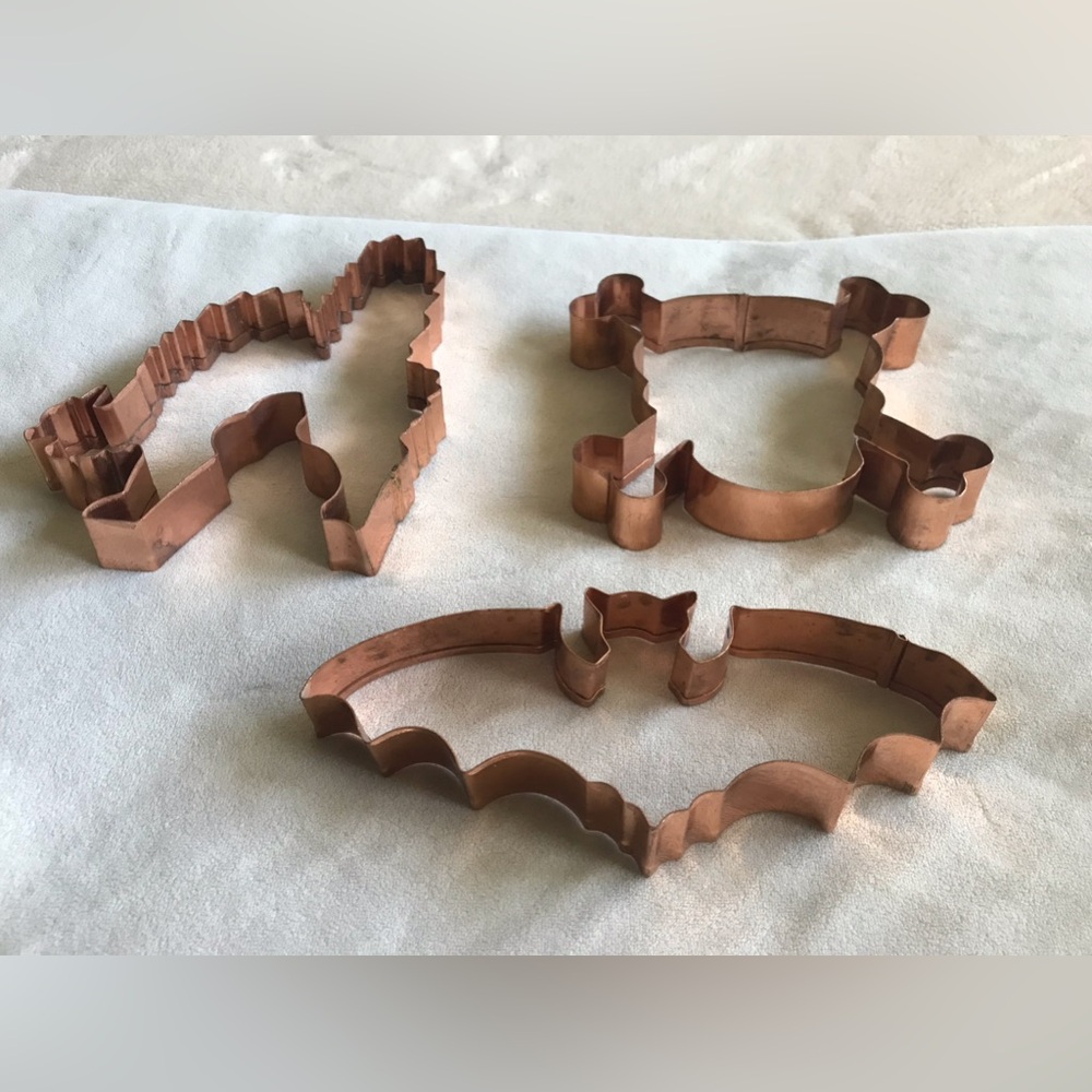 Williams-Sonoma Set of 3 Copper Halloween Cookie Cutters - Bat, Cat, skull cross